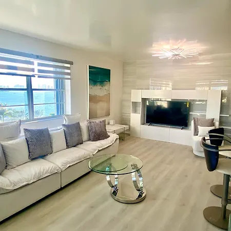 Panoramic Luxurious Waterfront One Bedroom Apartment With Miami Skyline View Free Parking 5Min Drive To Miami Beach Extérieur photo