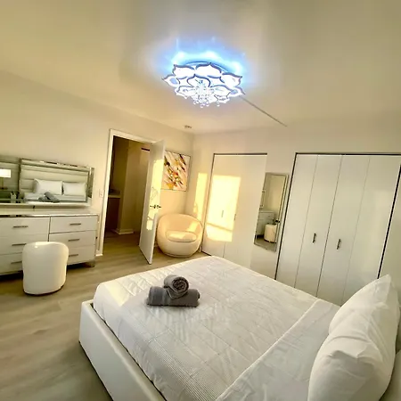 Panoramic Luxurious Waterfront One Bedroom Apartment With Miami Skyline View Free Parking 5Min Drive To Miami Beach Extérieur photo